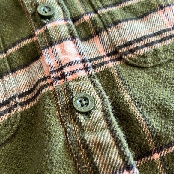 Patagonia green flannel shirt S - Picture 4 of 10